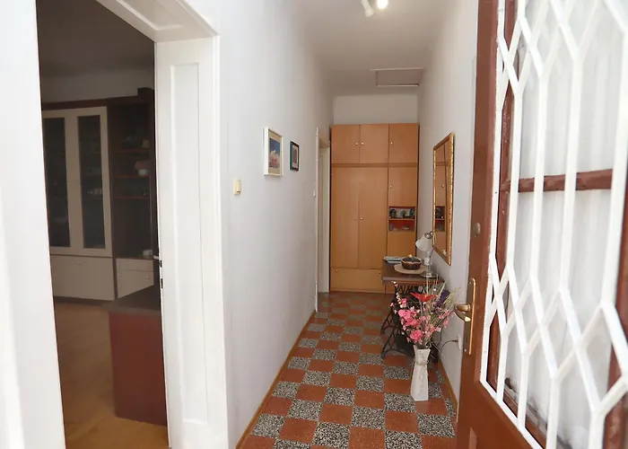 Toncika Apartment *