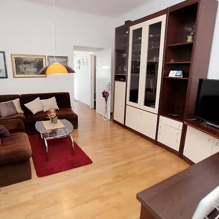 Toncika Apartmán *